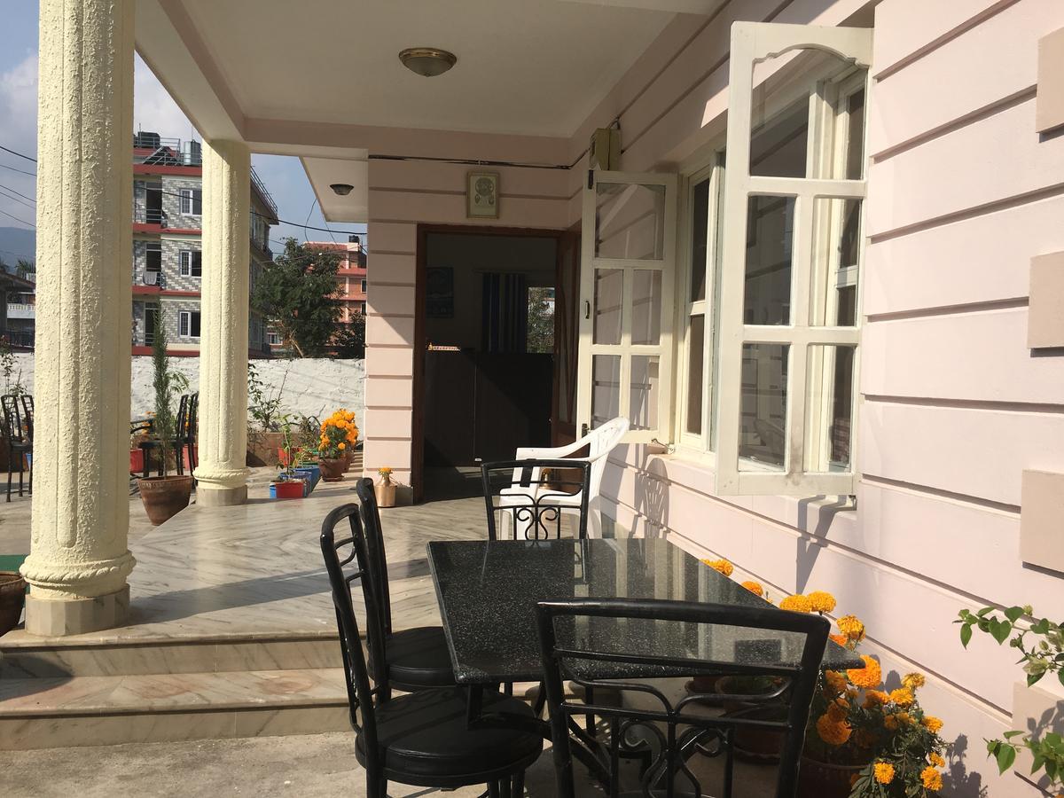 Hotel Pokhara International Exterior foto